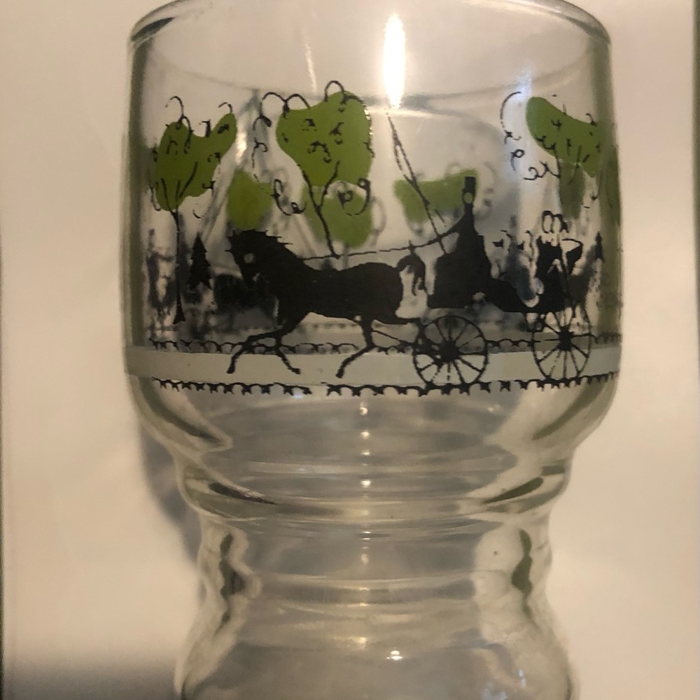 Set of 2 small Libbey glasses.